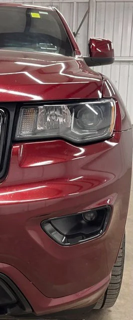 Used 2022 Red Jeep Laredo X image 9