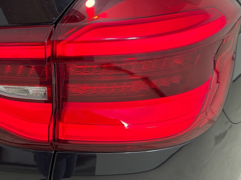 Used 2019 Black Sapphire Metallic BMW sDrive30i image 36