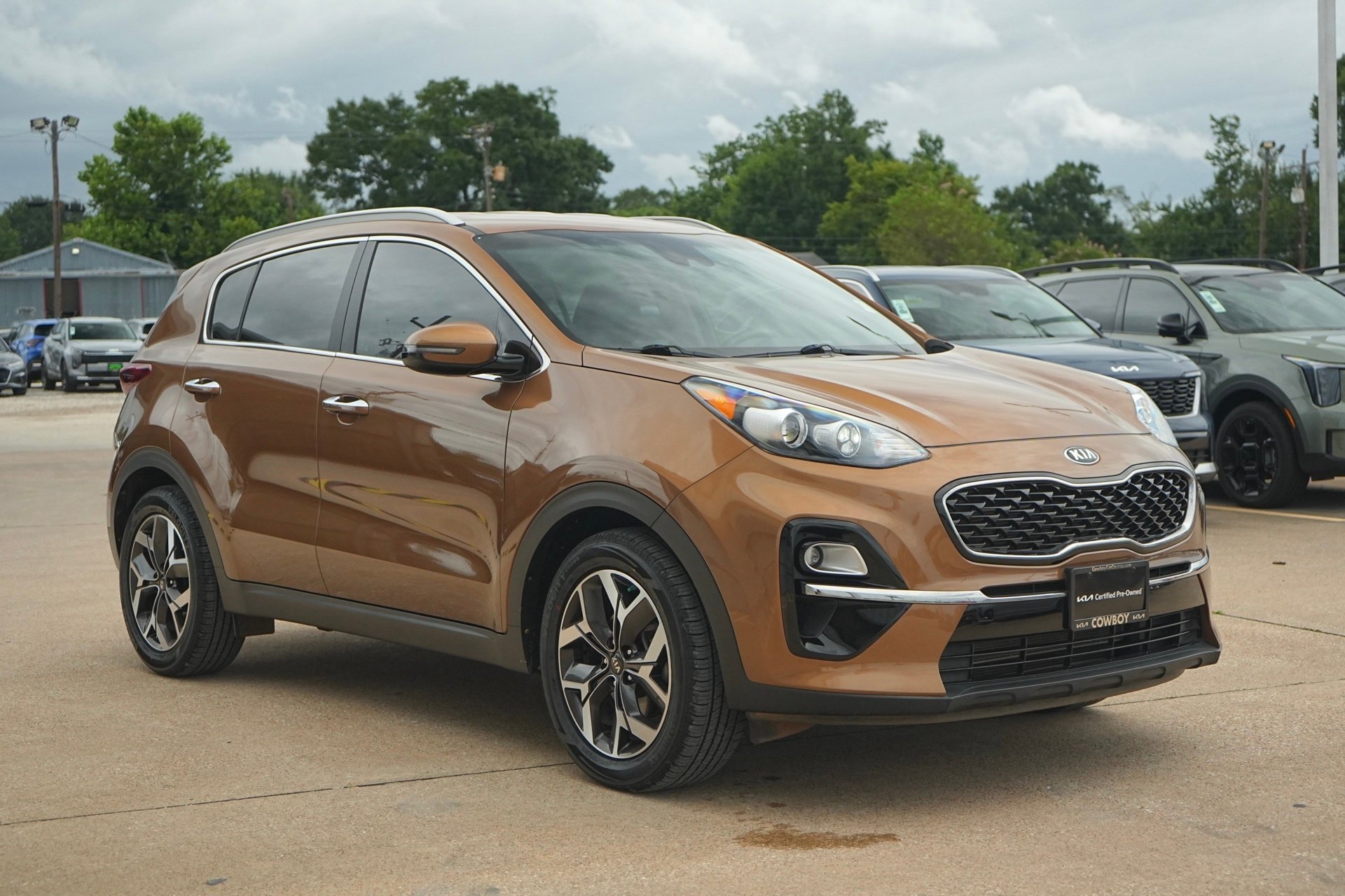 Used 2020 Burnished Copper Kia EX image 5