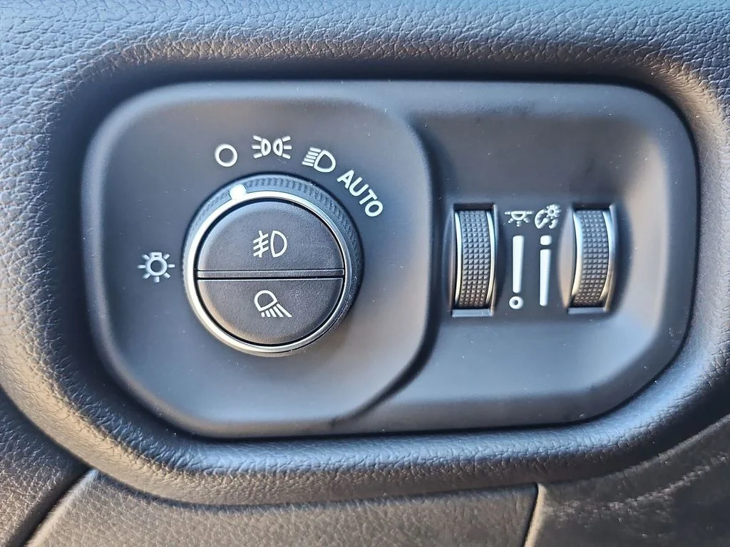2026 RAM 2500 Laramie - Photo 35