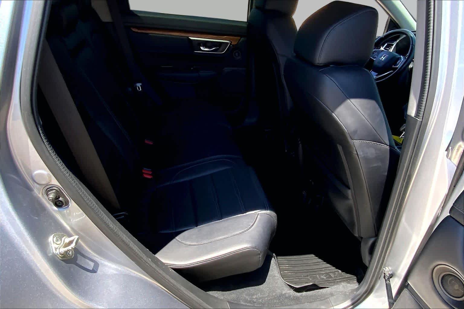 Used 2018 Lunar Silver Metallic Honda EX-L image 20