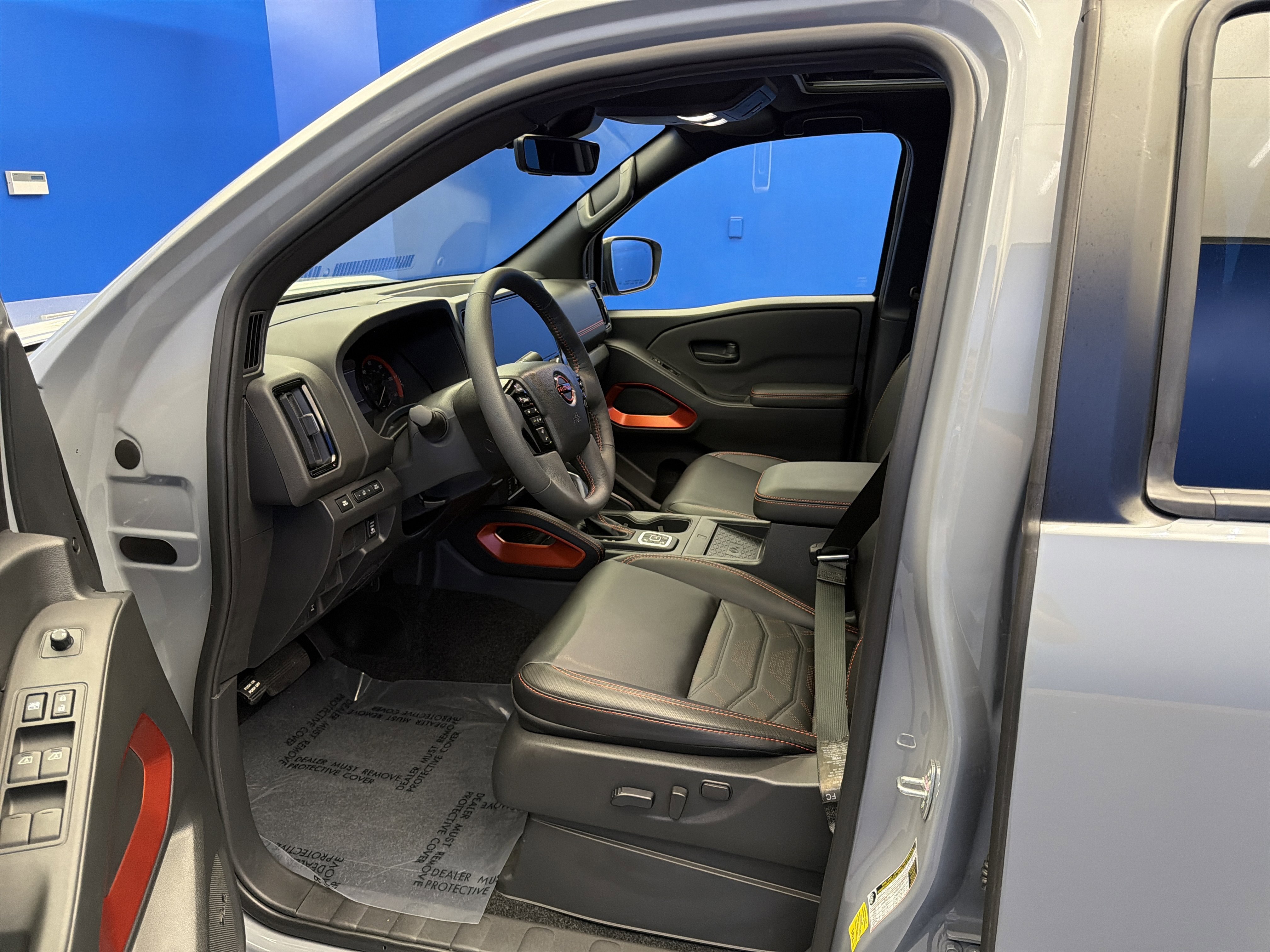 Used 2026 Boulder Gray Pearl Nissan PRO-4X image 13