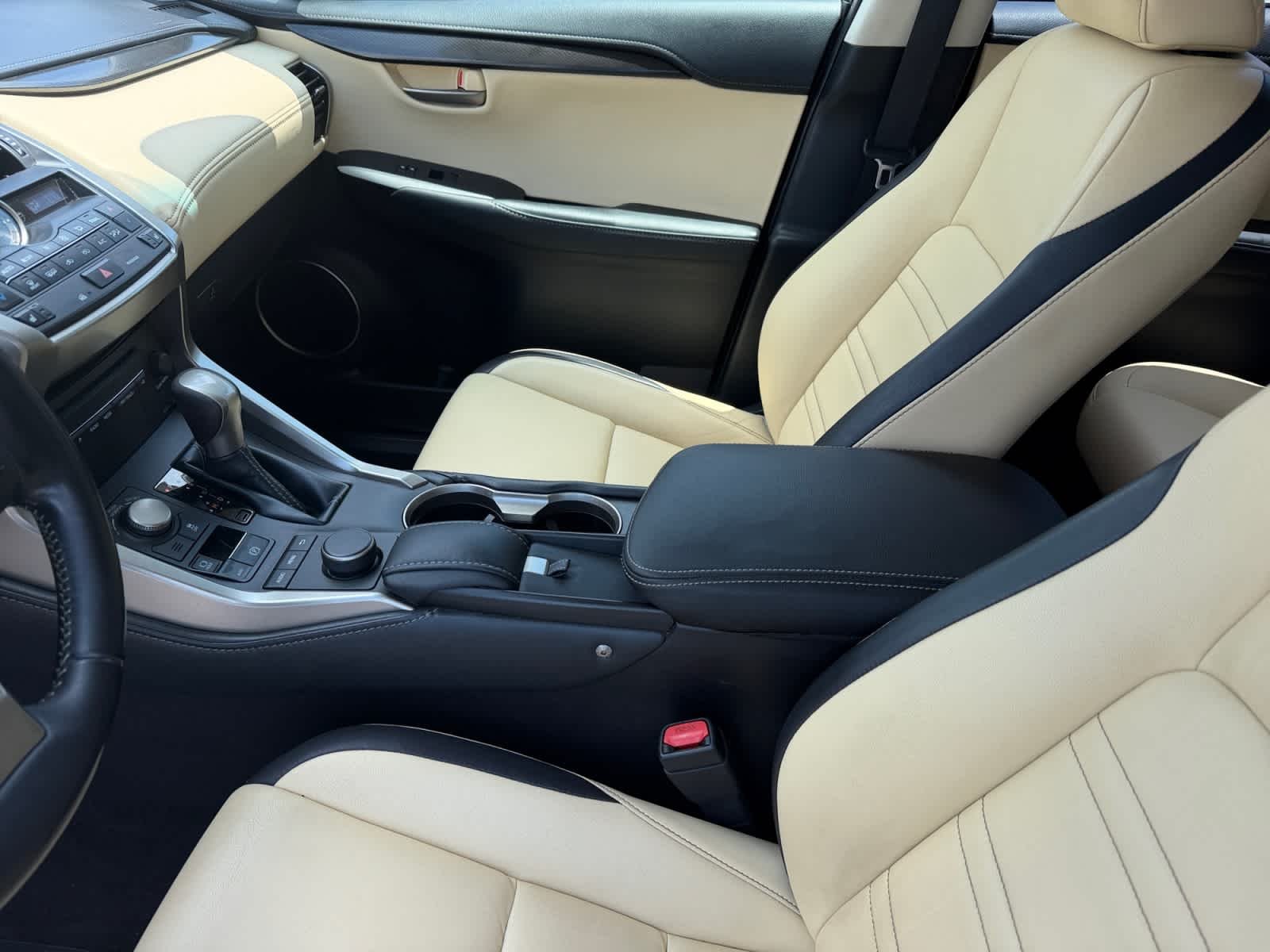Used 2015 Eminent White Pearl Lexus  image 12