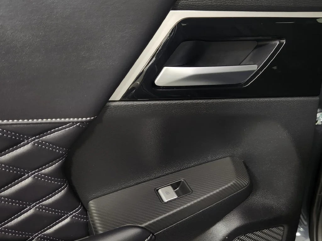 Used 2026 Gray Nissan Platinum image 17