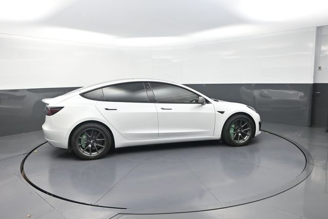 Used 2022  Tesla Long Range image 12