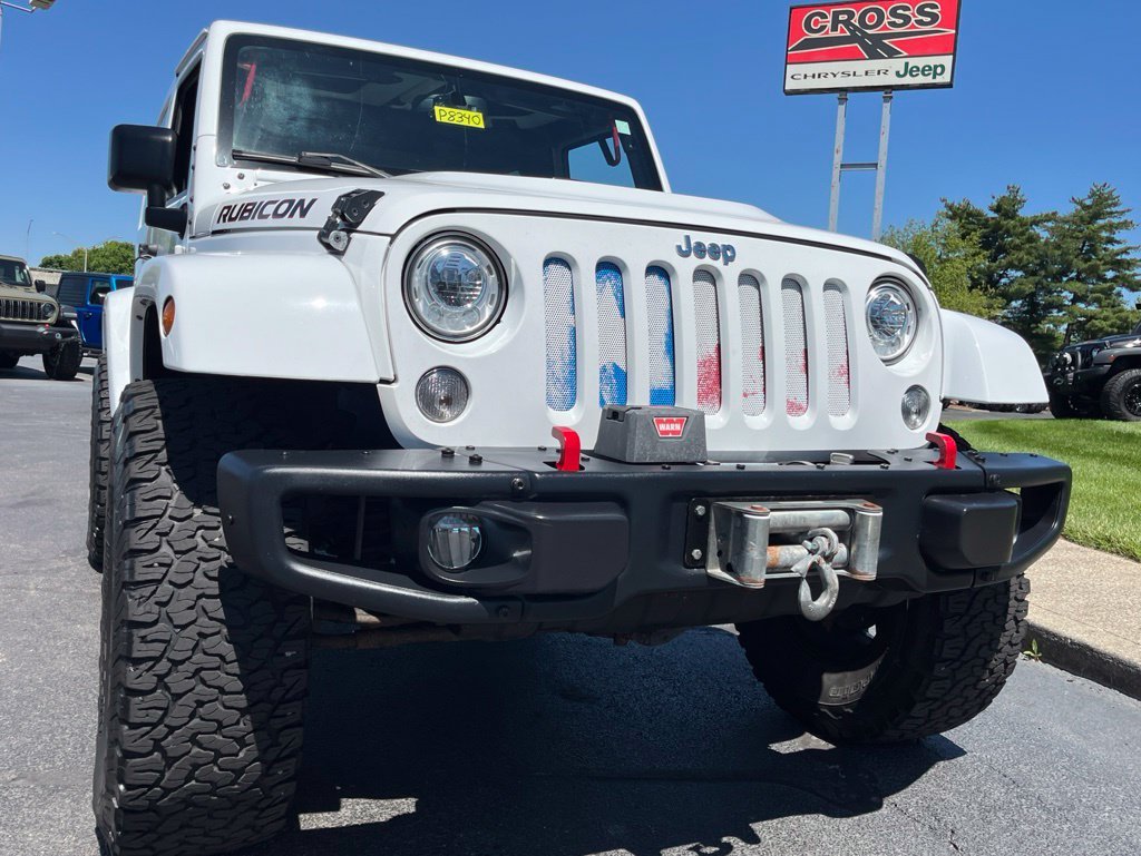Used 2017 Bright White Clearcoat Jeep Rubicon image 36