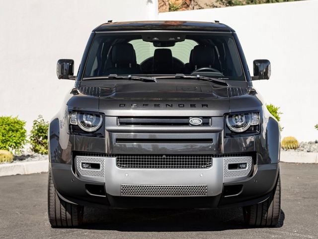 Certified Used 2023 Carpathian Gray Premium Metallic Land Rover SE image 3