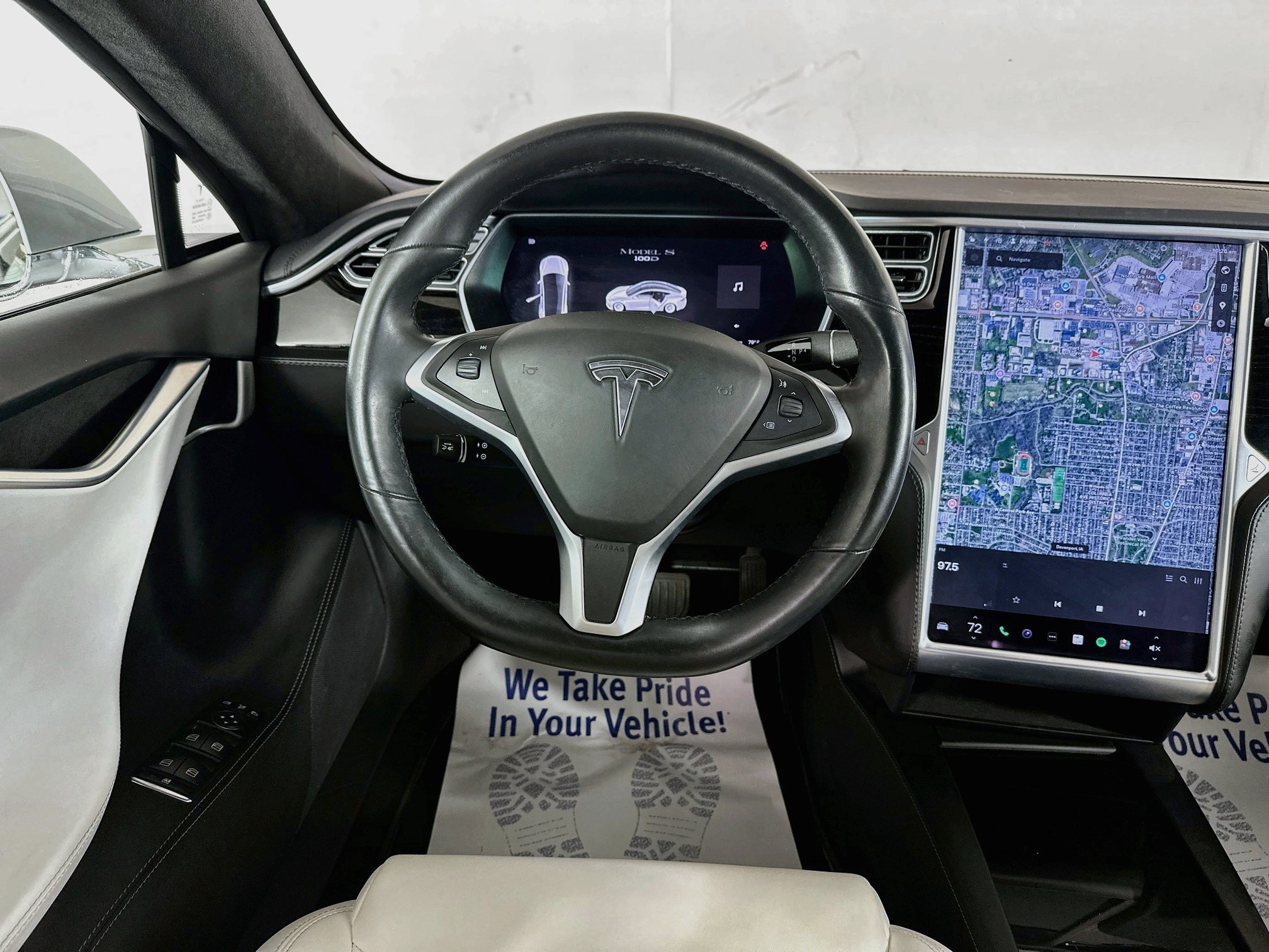 Used 2017 Silver Tesla 100D image 22