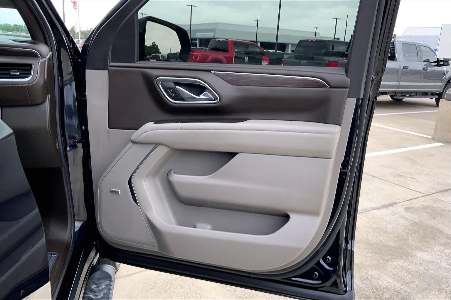 Used 2023 Midnight Blue Metallic Chevrolet Z71 image 22