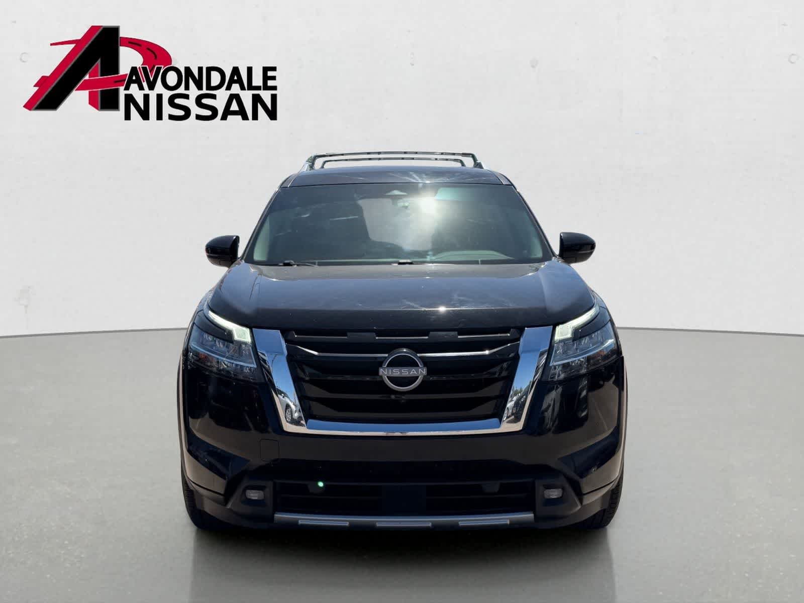 Used 2022 Super Black Nissan SL image 7
