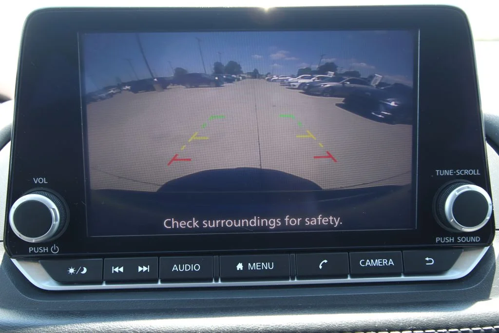 Used 2023 Gray Nissan SV image 11