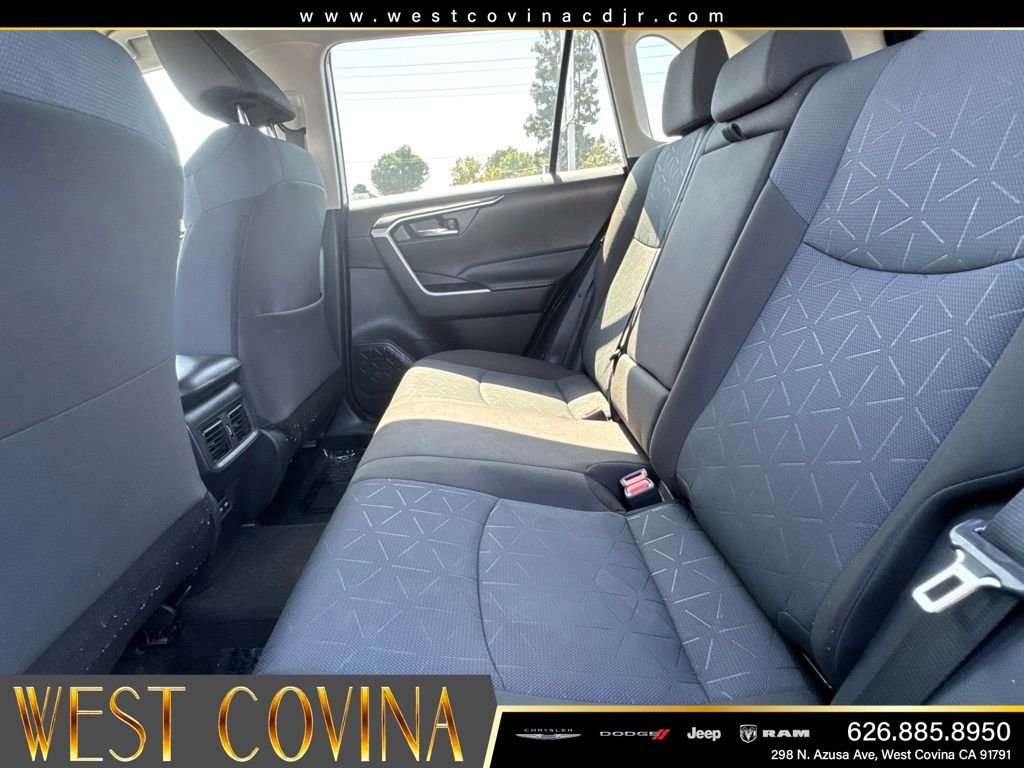 Used 2024 White Toyota XLE image 33