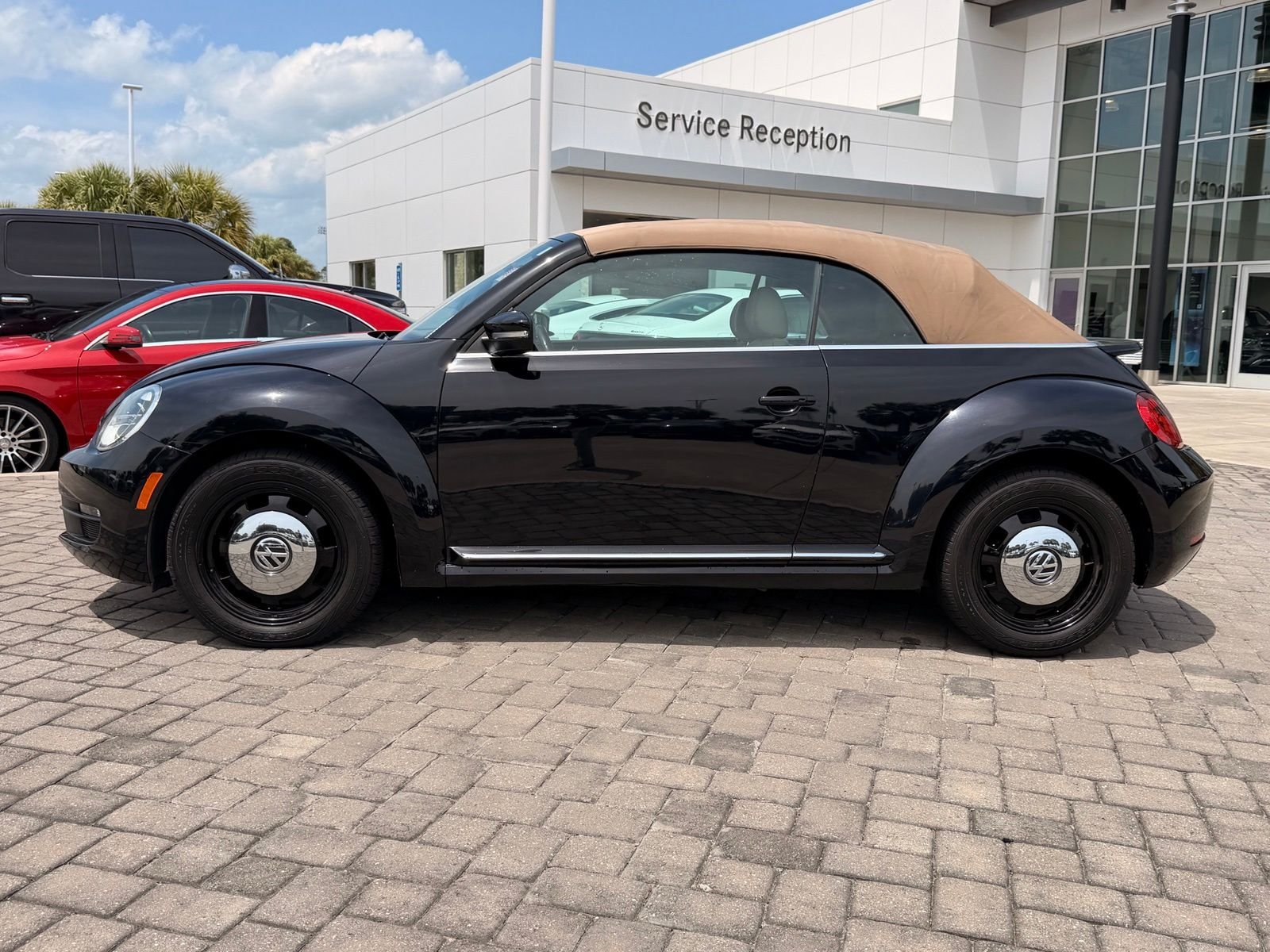 Used 2013 Black Uni/Beige Roof Volkswagen 2.5L image 8