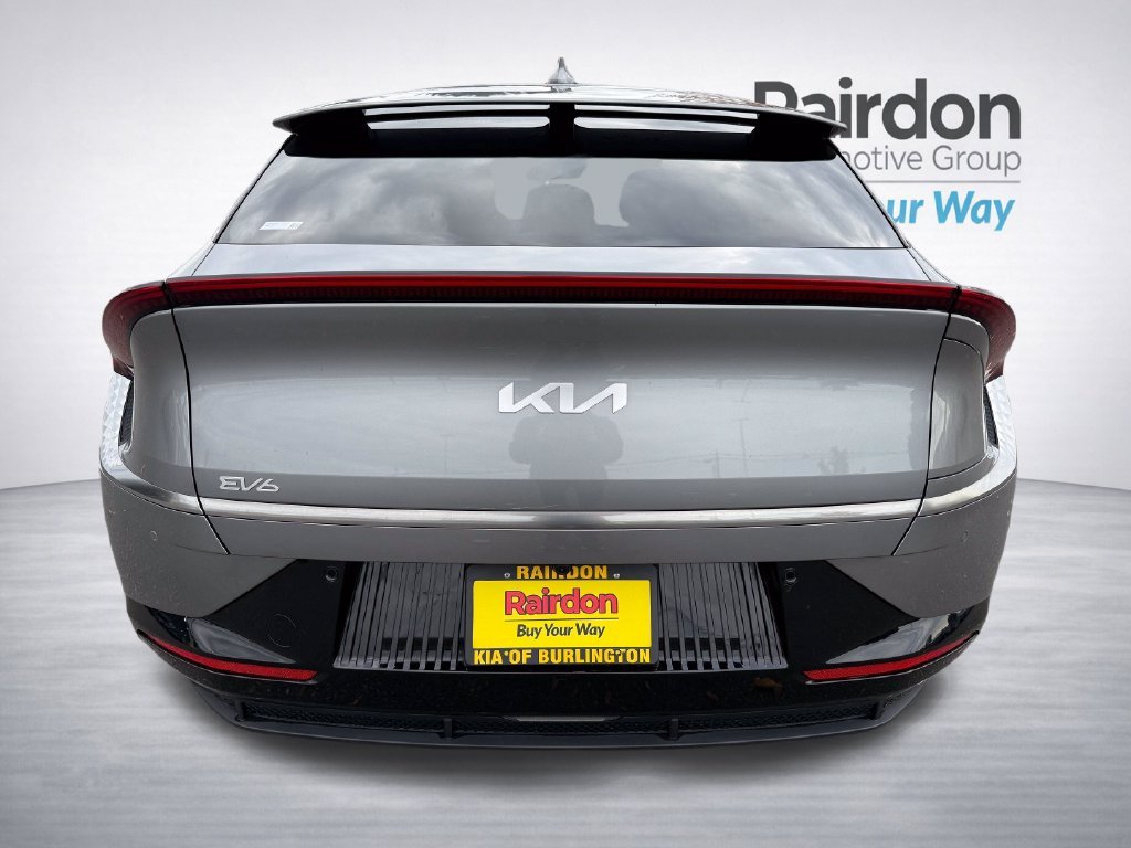 Certified Used 2023 Gray Kia Wind image 7
