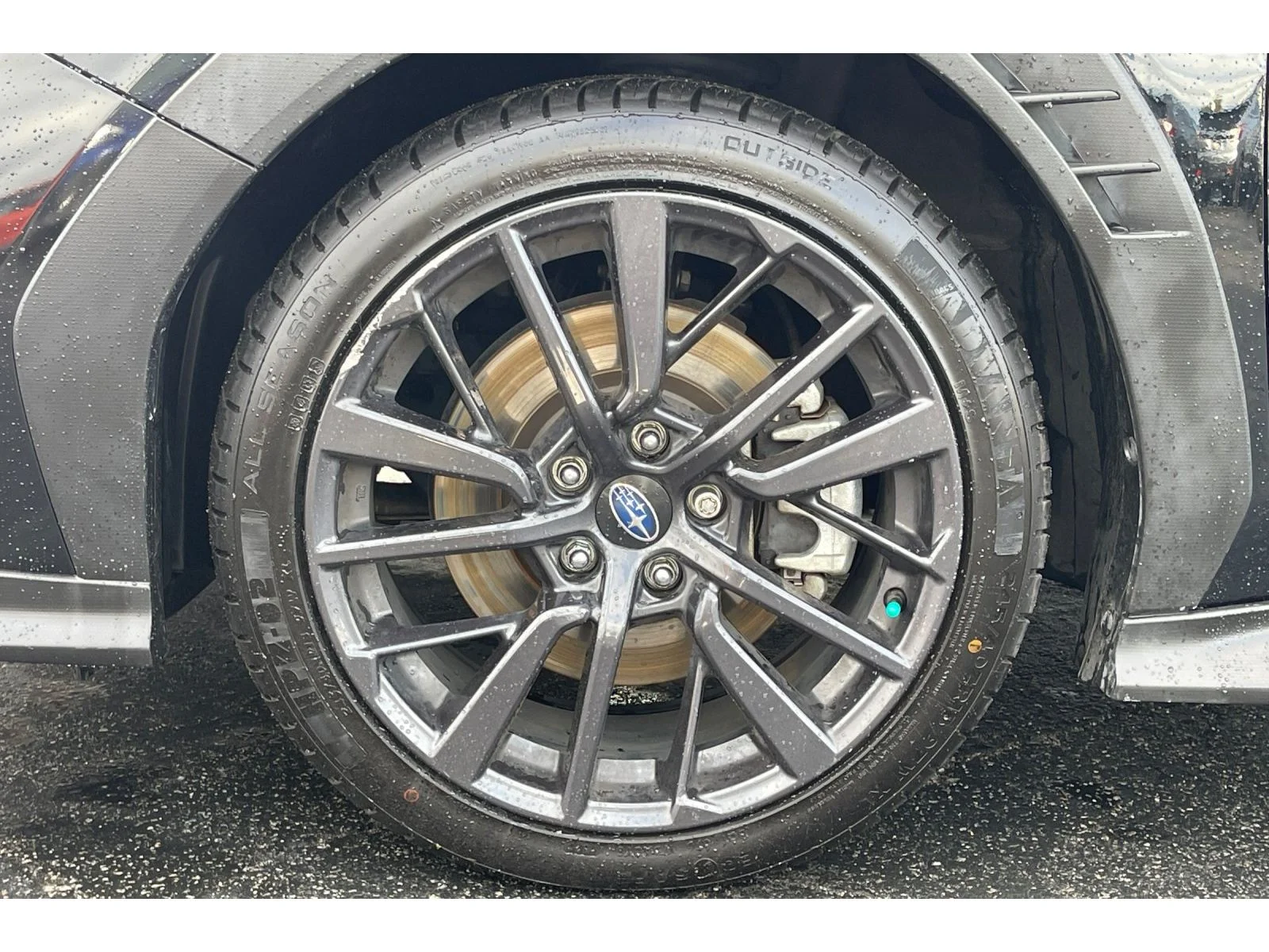 Used 2022 CRYSTAL BLACK SIL Subaru Limited image 10