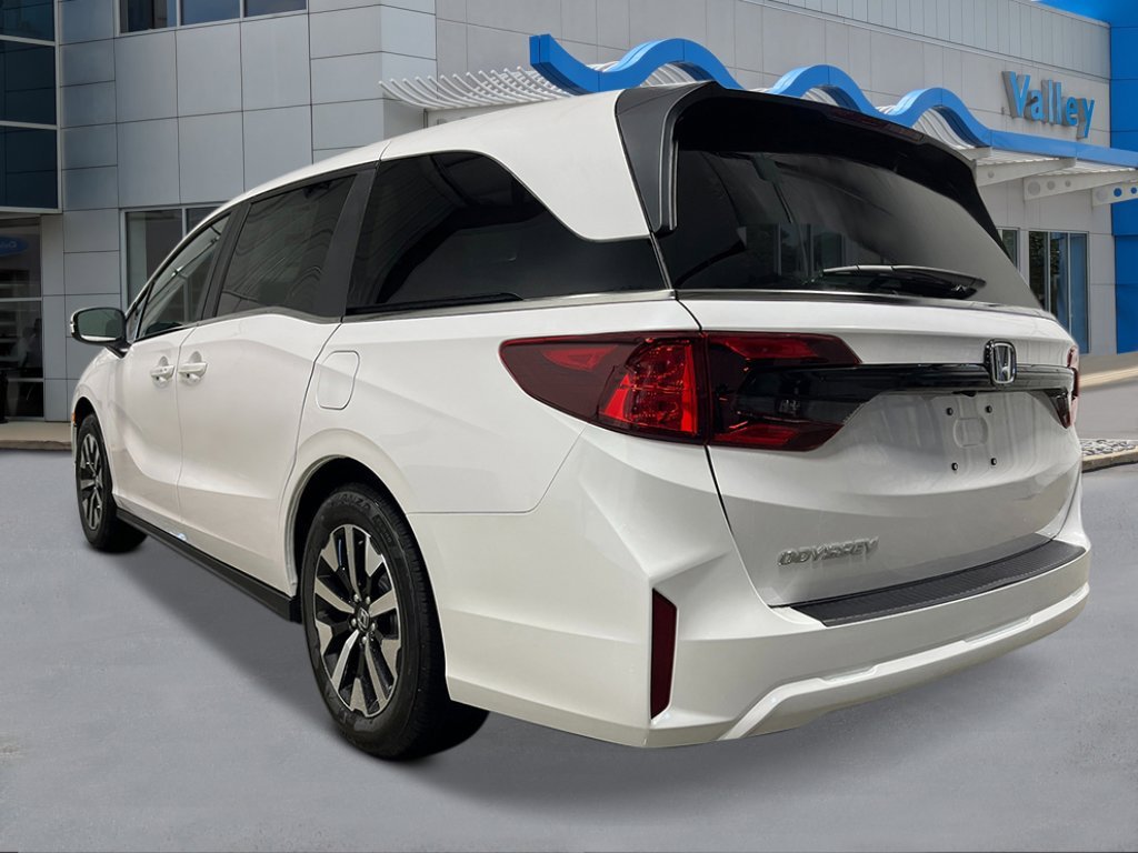 New 2026 Platinum White Pearl Honda EX-L image 3