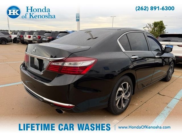 Used 2016  Honda LX image 2
