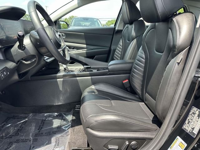 Certified Used 2025 Black Hyundai Limited image 14
