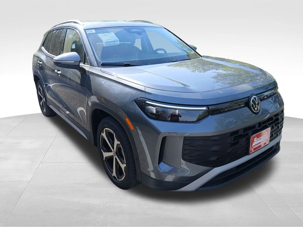 New 2026 Silver Volkswagen 2.0T SE image 7