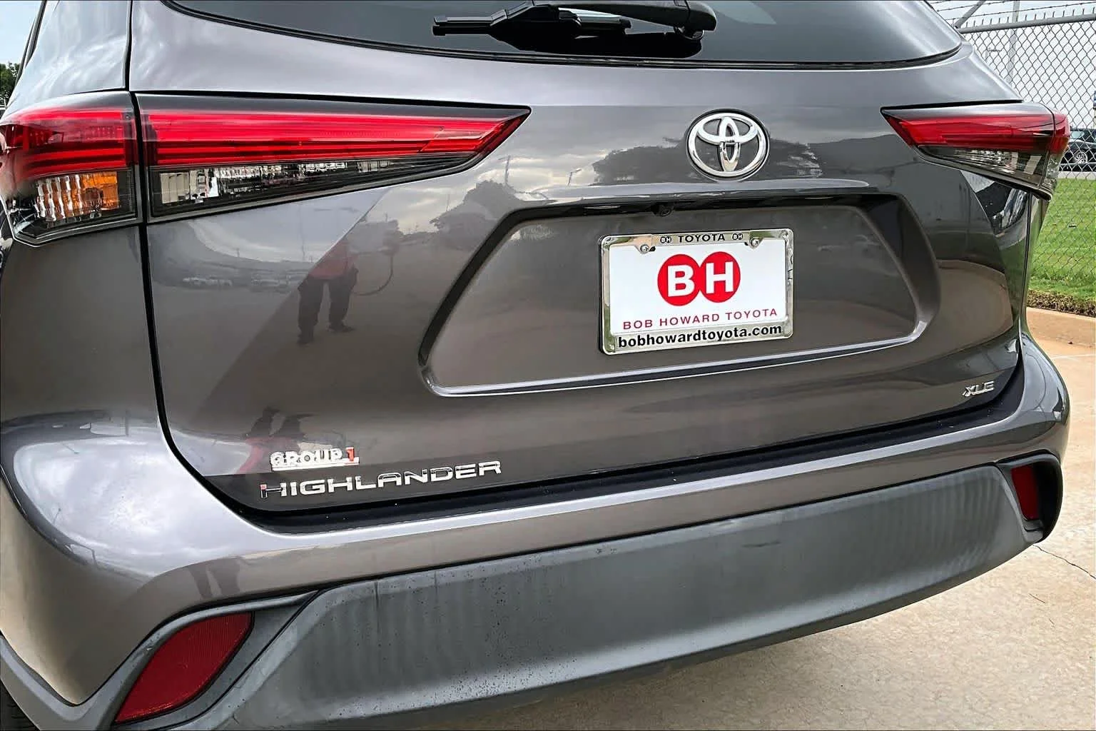 Used 2021 Magnetic Gray Metallic Toyota XLE image 31