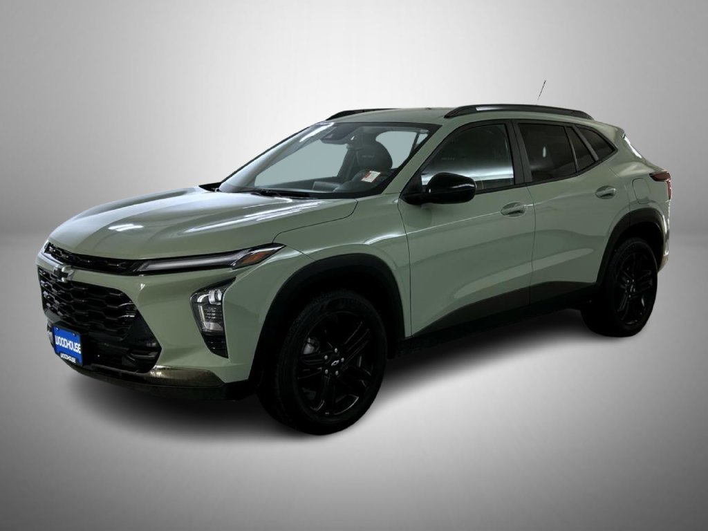 Used 2025 Cacti Green Chevrolet ACTIV image 1