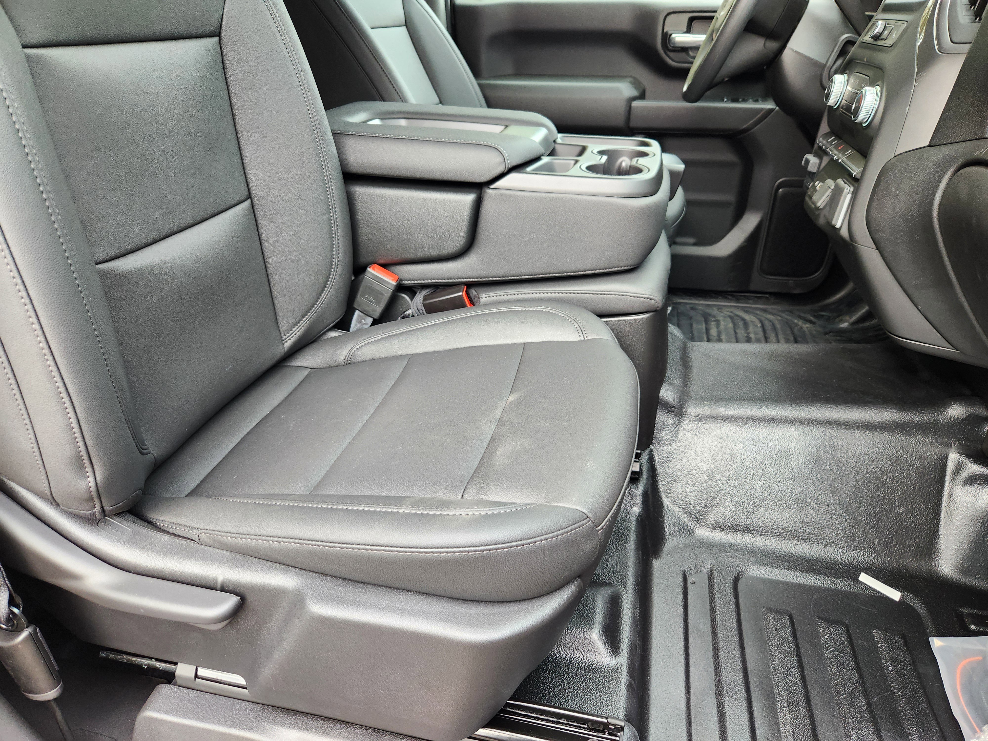 2025 GMC Sierra 3500HD Pro - Photo 15
