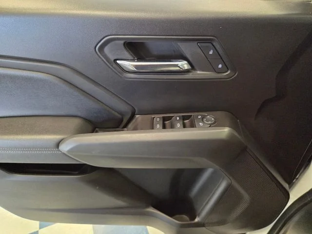 Used 2024 White GMC Elevation image 27