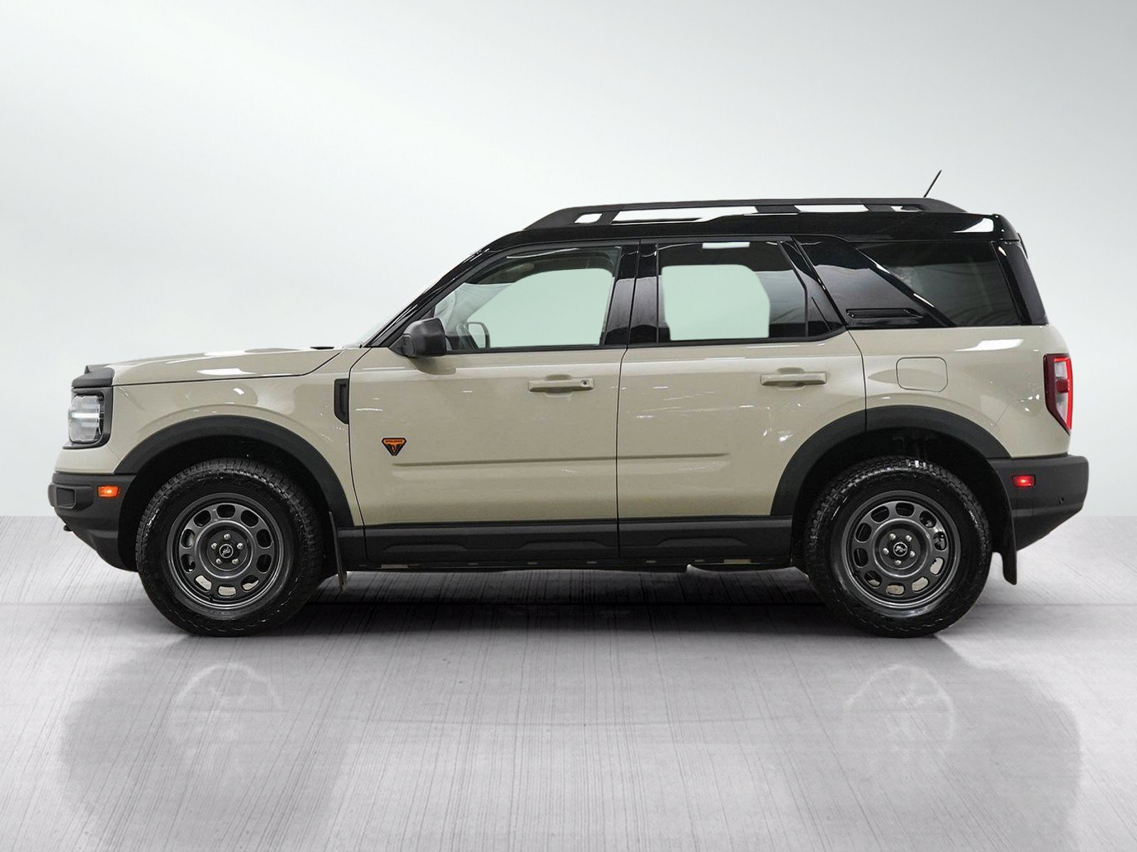 Used 2024 Ford Bronco Sport Badlands with VIN 3FMCR9D9XRRF15175 for sale in Minneapolis, Minnesota