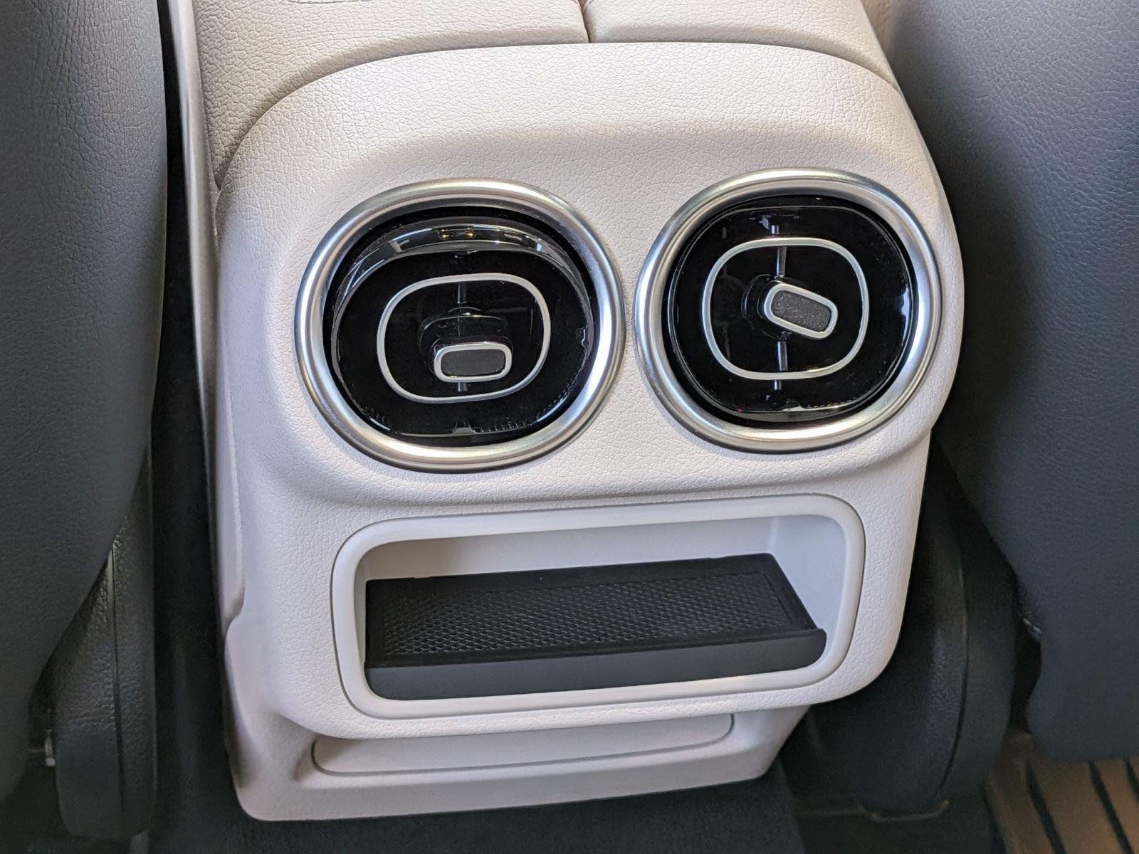 Used 2026 Polar White Mercedes-Benz GLC 300 image 28