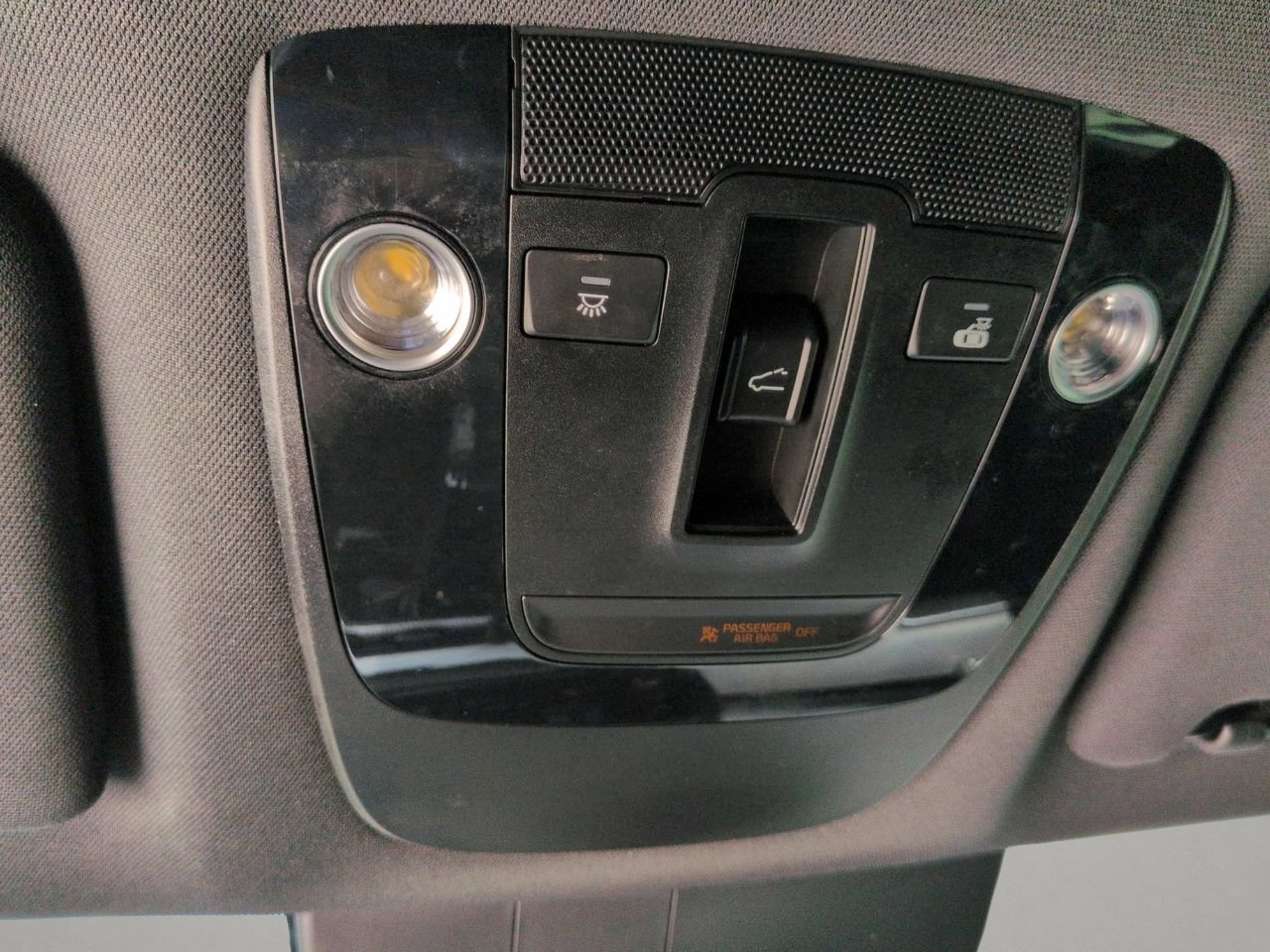 Used 2021 Wolf Gray Kia GT-Line image 18