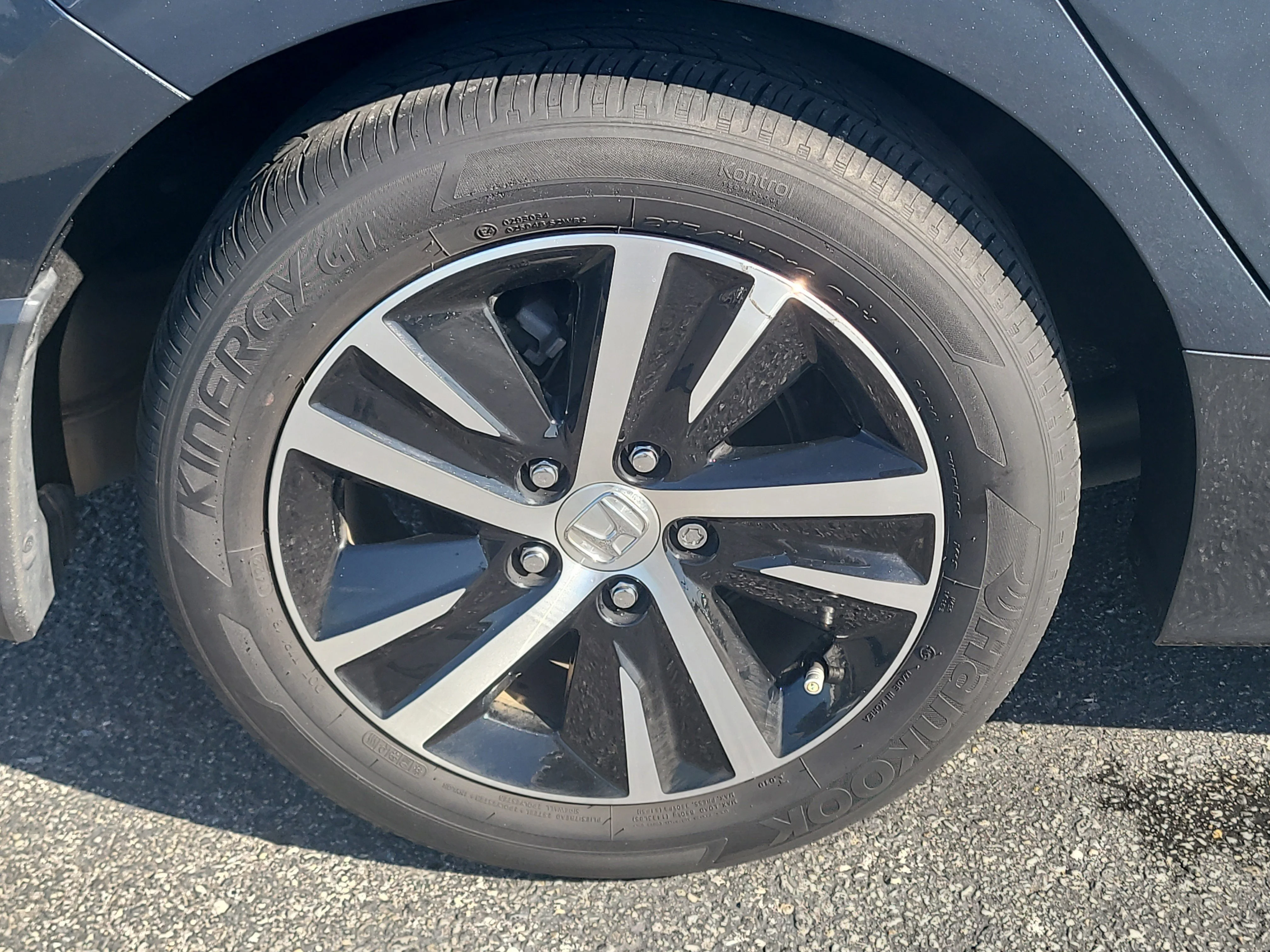 Used 2023 Meteorite Gray Metallic Honda LX image 8