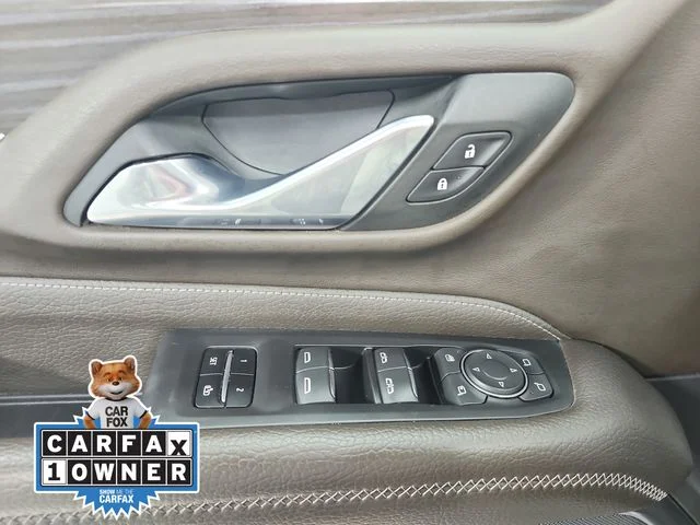 Used 2023 White GMC Denali image 38