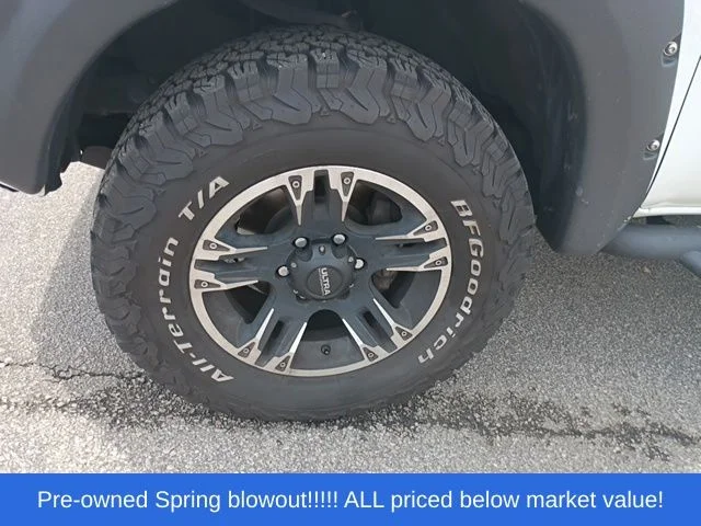 Used 2014 White Toyota Prerunner image 13