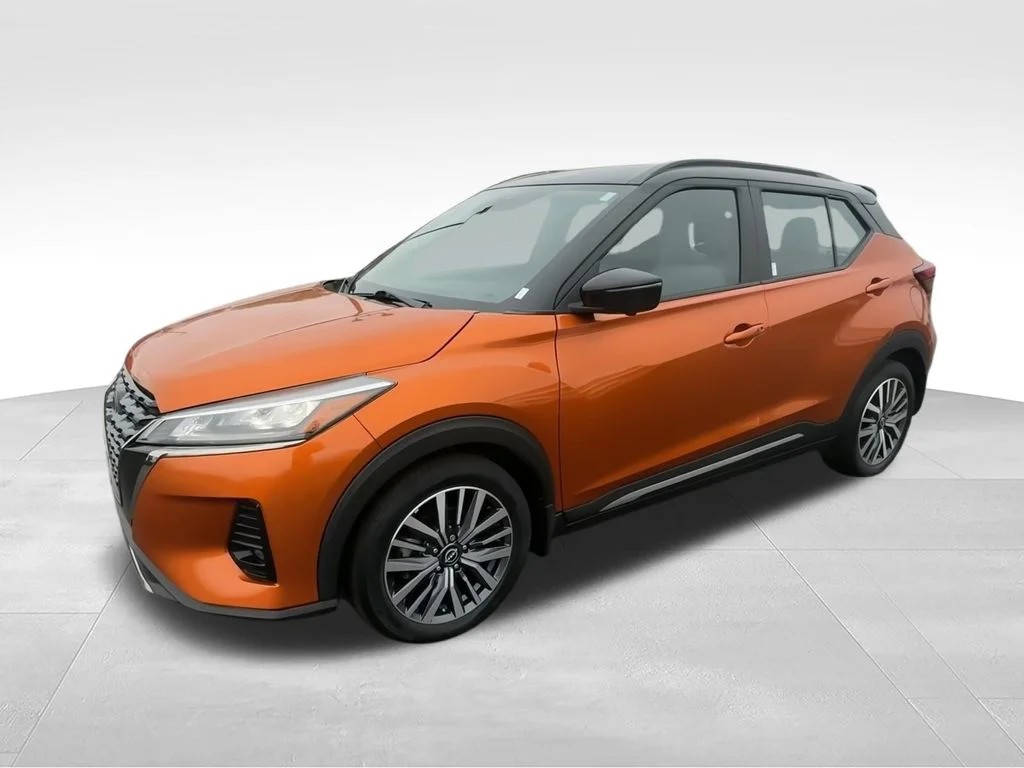 Used 2023 Orange Nissan SR image 5