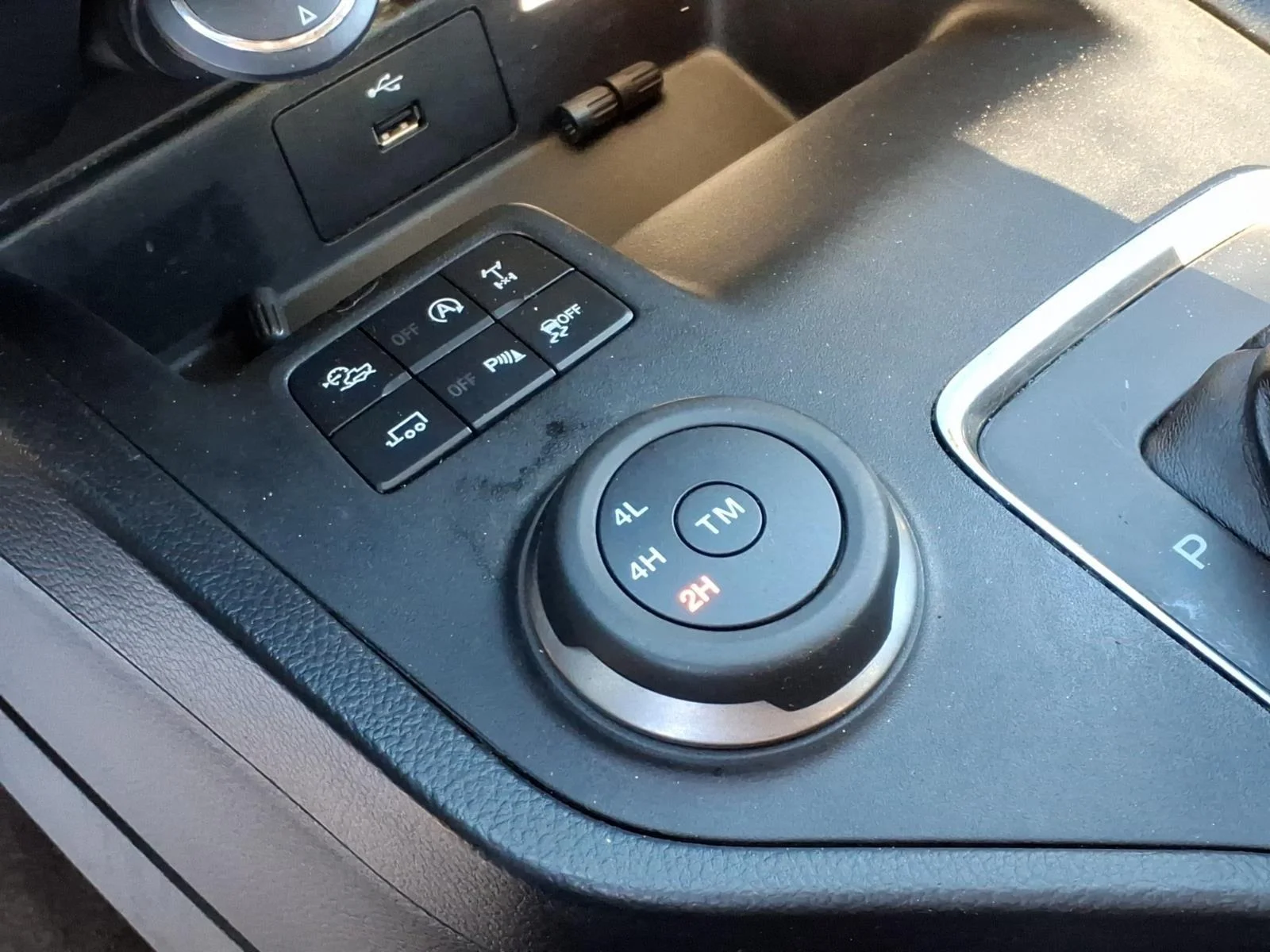 Used 2019 Magnetic Metallic Ford XLT image 7