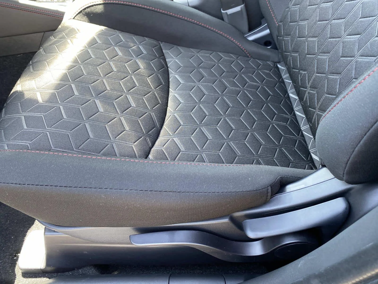 New 2026 Mercury Gray Metallic Mitsubishi LE image 9