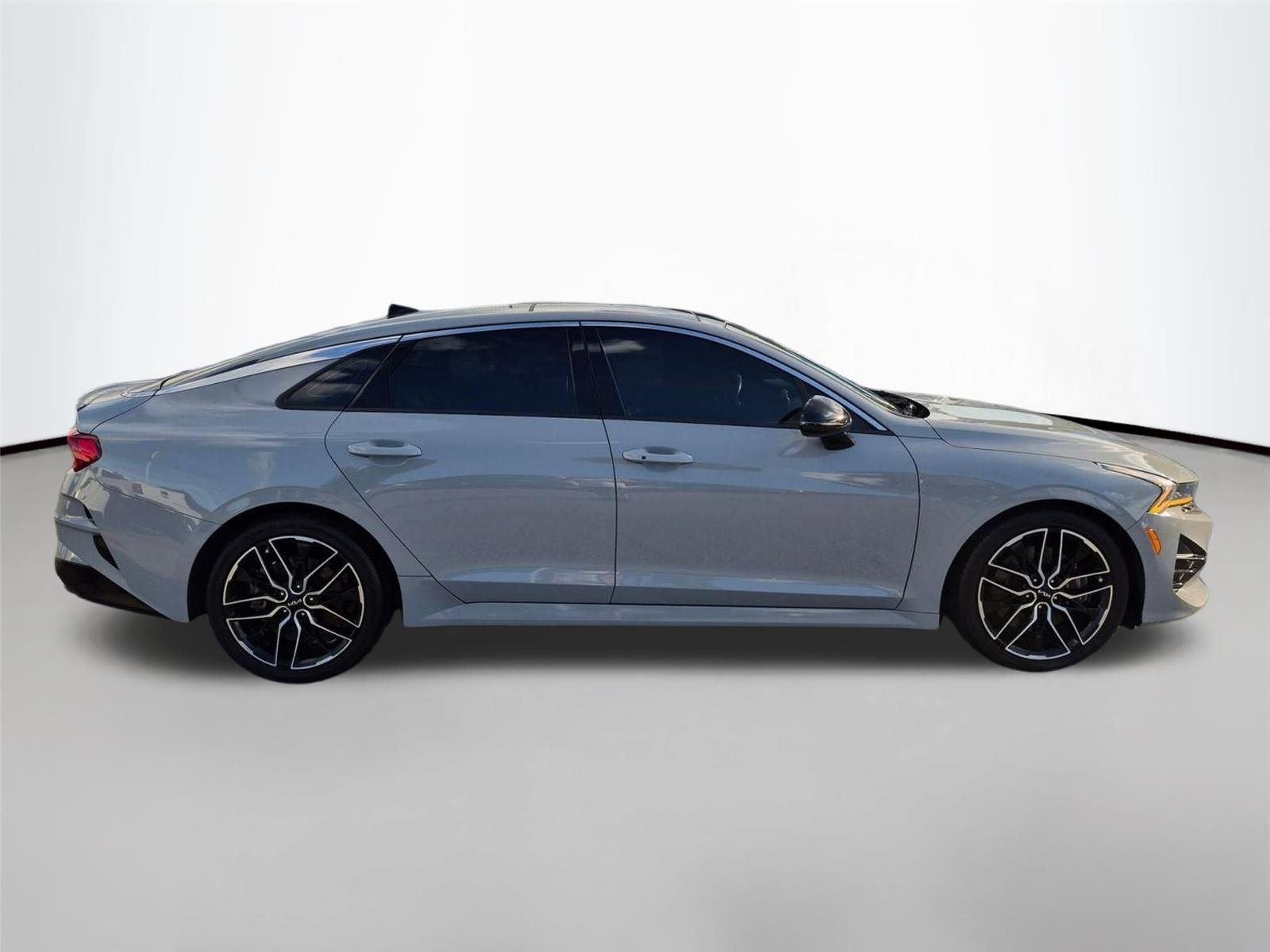 Used 2024 Wolf Gray Kia GT image 4