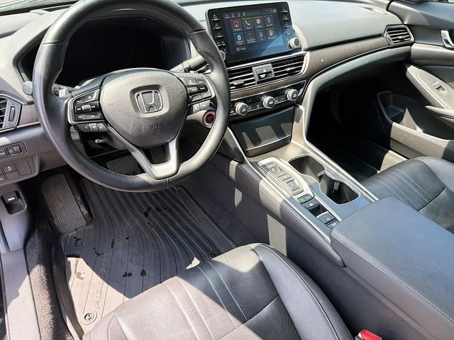 Used 2019 Black Honda Touring image 9