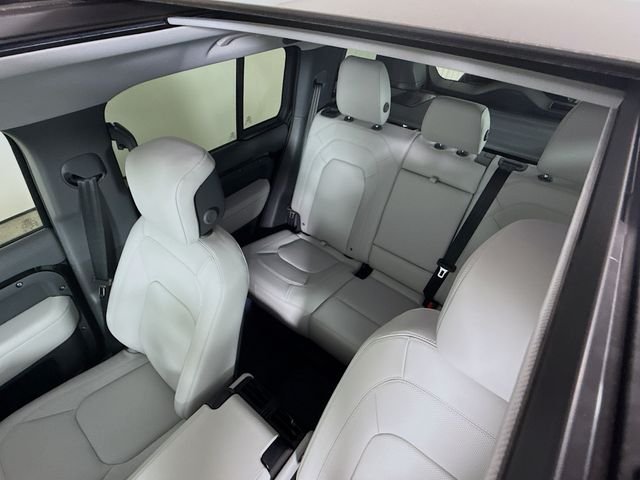 New 2026 Santorini Black Land Rover X-Dynamic SE image 14