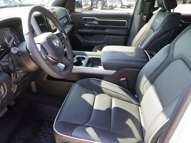 New 2027 Bright White Clear-Coat Exterior Paint RAM Laramie image 22