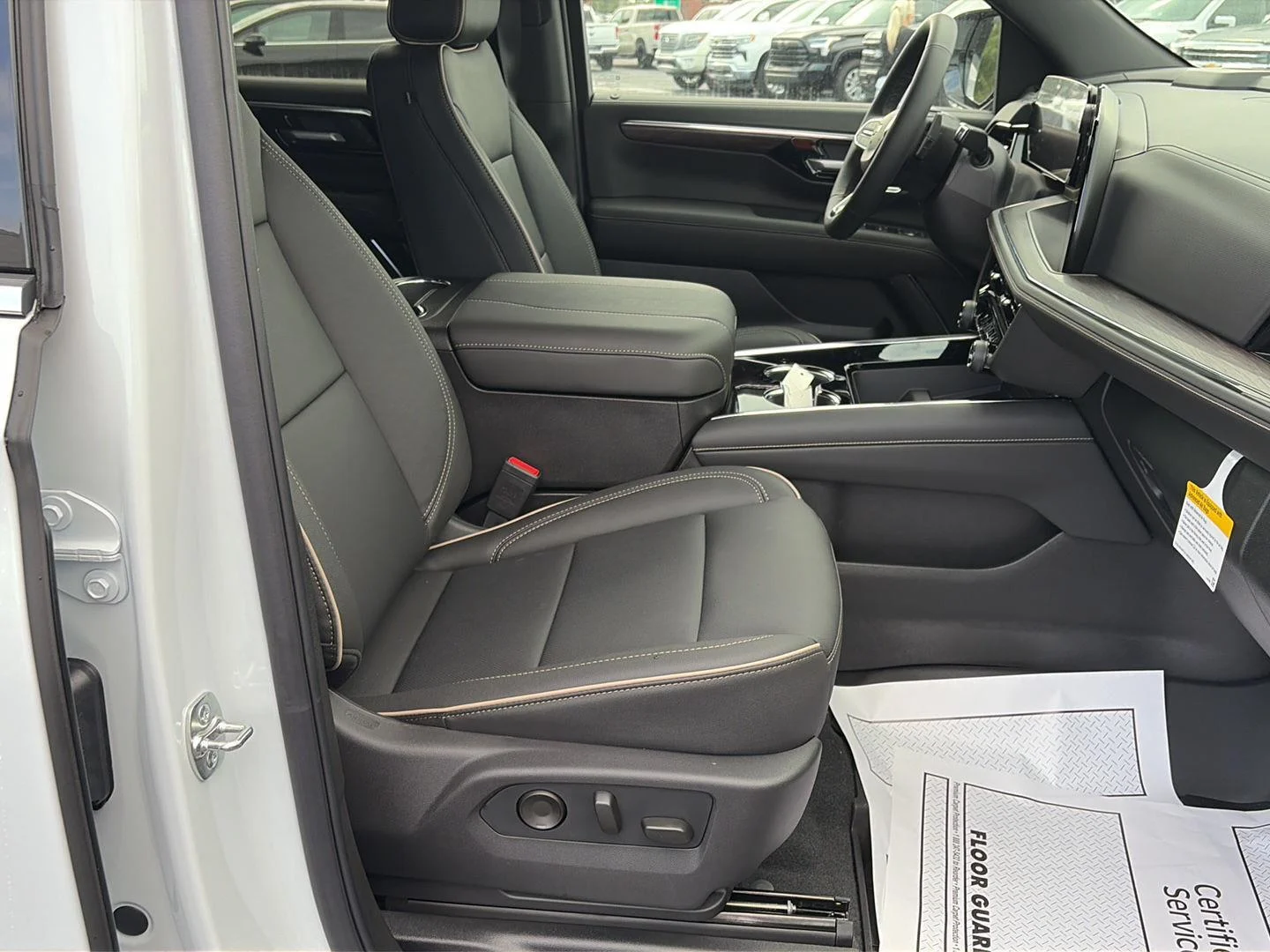 2026 Chevrolet Tahoe Premier - Photo 23