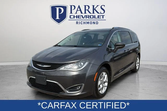 Certified Used 2018 Gray Chrysler Touring L image 3