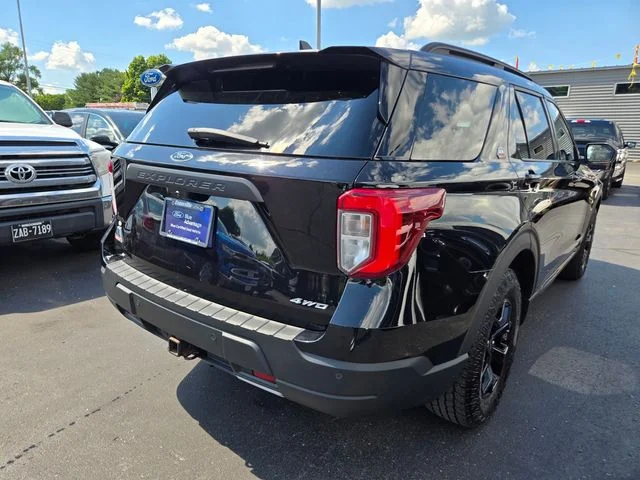 Certified Used 2022 Black Metallic Ford Timberline image 4