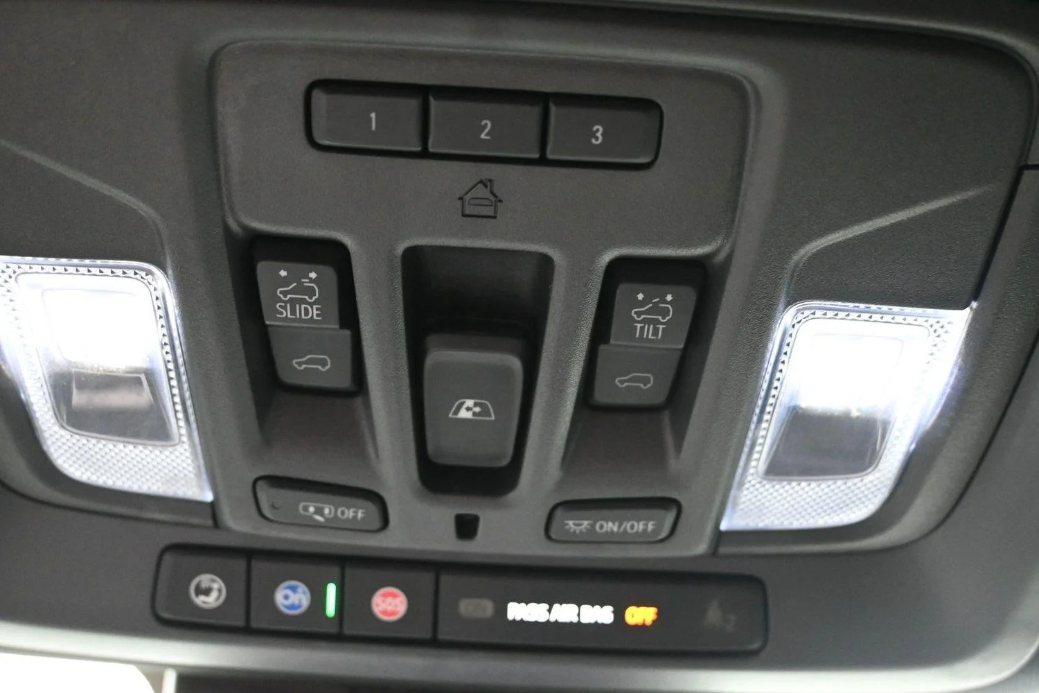 Used 2025 Black Chevrolet High Country image 39