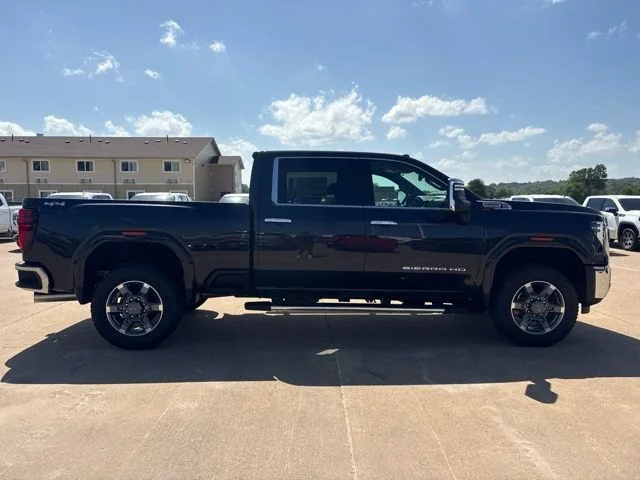 2026 GMC Sierra 2500HD SLT - Photo 2
