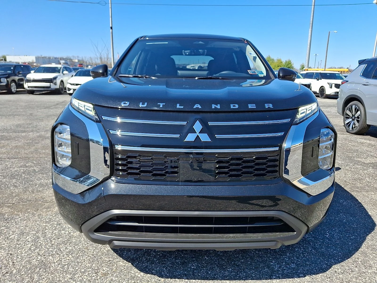 New 2026 Black Mitsubishi ES image 3