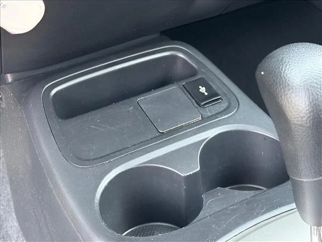 Used 2024  Mitsubishi ES image 25