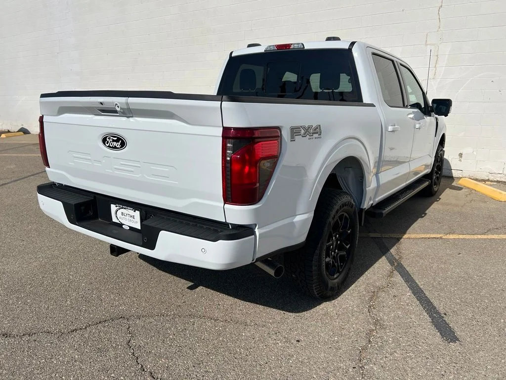 New 2026 Oxford White Ford XLT image 5