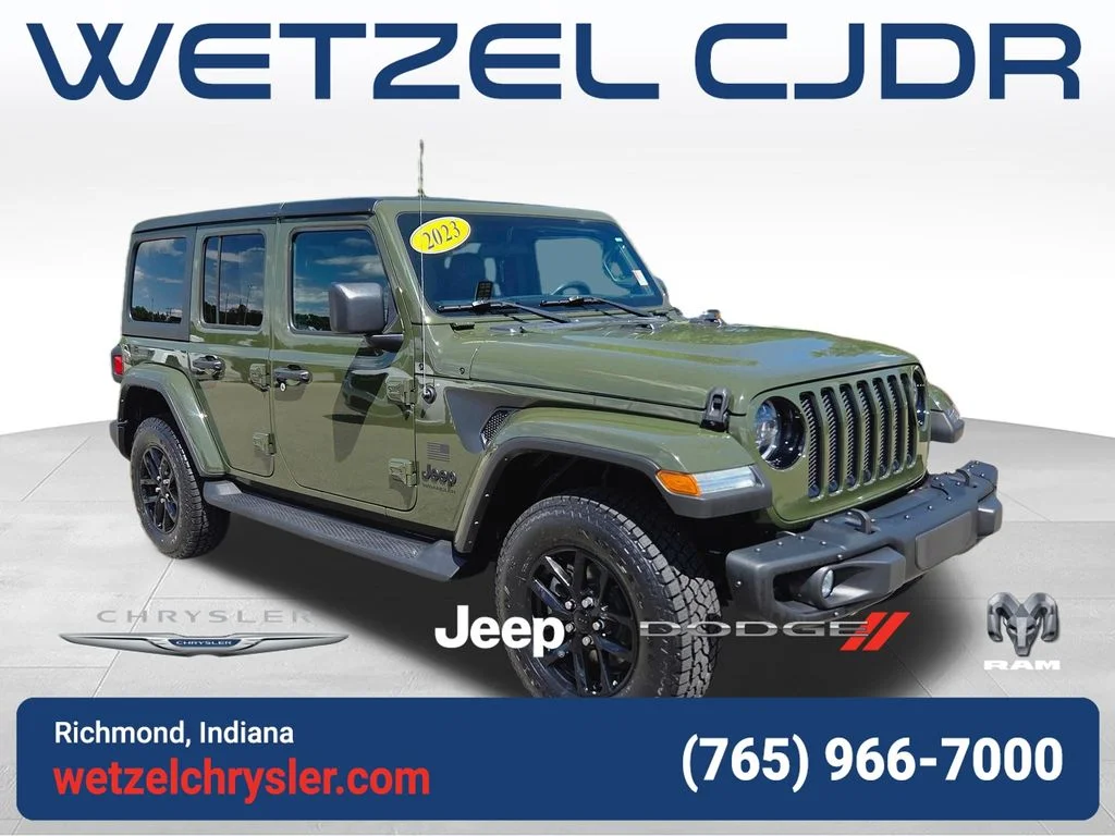 Used 2023 Green Jeep Sport S image 1