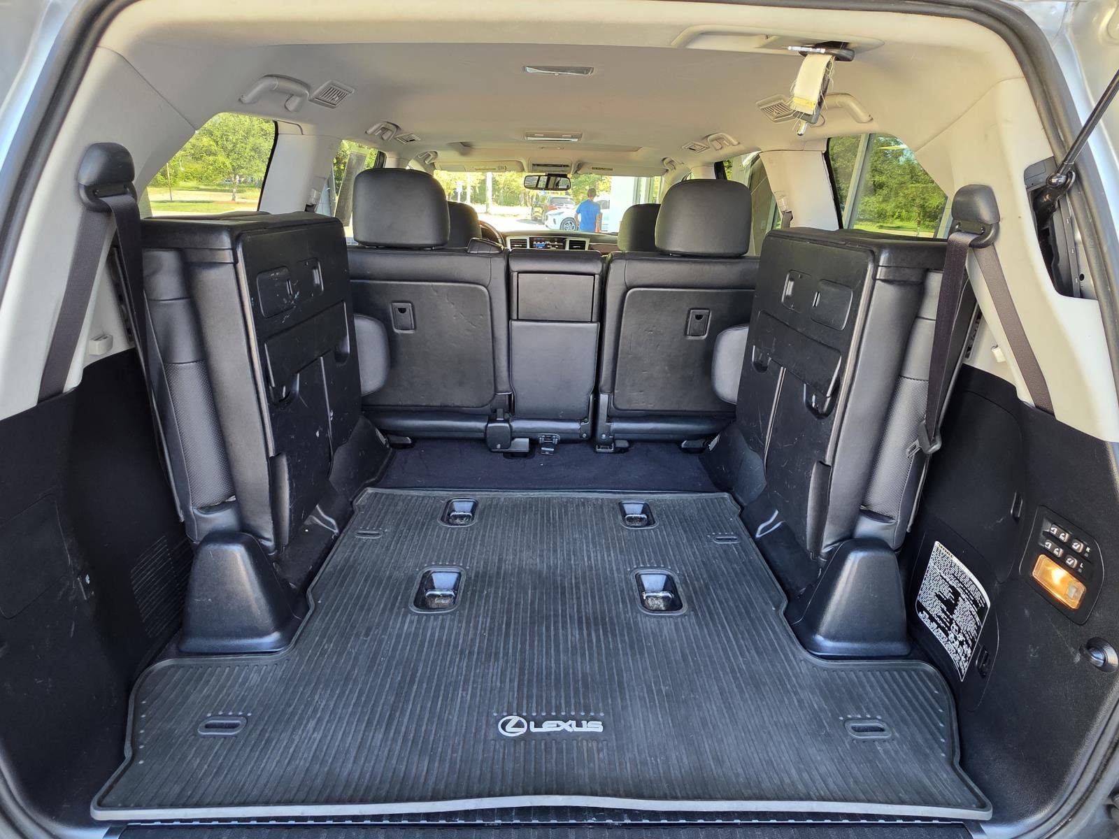 Used 2015 Silver Lexus 570 image 14